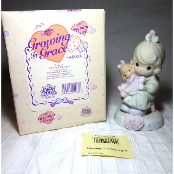 Precious Moments Growing in Grace Age 4 Blonde Girl with Doll 1994 - 136239 - Picture 1 of 12
